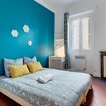 Cosy And Trendy 3 Bedrooms Train Tramway Apartment *
