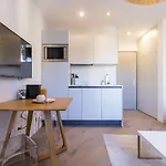 2 Bavastro - Beau 2 Pieces Lumineux Et Cosy - Climatise Apartment *