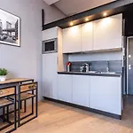 10 Segurane - Magnifique Studio Mezzanine - Port De Nice