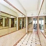 Holiday Vigie Promenade