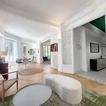 Nestor&jeeves - Standing Baquis - - Close Sea Apartment