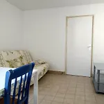 Appartement F2 A 50 M De La Plage
