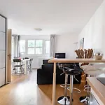 Flat 5 Min Walking From The Sea