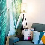 L45 St Marguerite Sea View/ Balcon, Parking Wifi Apartment