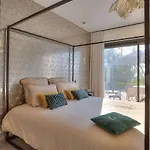 Propriete De Luxxe Avec Piscine A Nice
