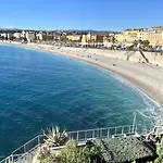John Homestay Room In Nice