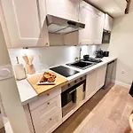 Elegant Flat With Ac, Heart Of Old Nice, Walking To The Beach! Apartment