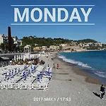 Studio Bonaparte, Bienvenue dans le Quartier du Port, le meilleur Quartier de Nice avec son ambiance estivale qui respire les vacances, Rafraîchissement garantie pour une arrivée toute en douceur