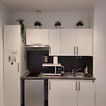 Beautiful With Terrace Centre Apartment