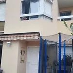 Appartement Villa 4 Pieces Dans Residence Avec Piscine Et Jardin Pour Enfants