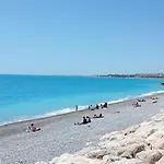 Bel appartement - plage à 50 m