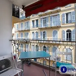 Studio Air-Conditioned District Of The Musicians