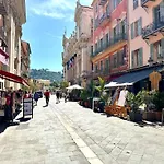 Superbe duplex entre le Vieux Nice et la Prom