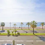 Luxury Flat Beachfront Nice