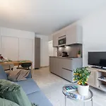 Appartement 2P rénové avec terrasse au Port de Nice