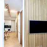 #51Staywiz Us -1Bdr Massena,Central 5 Min To The Beach Ac