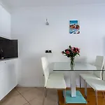 Azur Central Flat