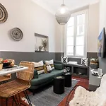 My Casa - La Croix - Old Town Modern - 2 Bedrooms *