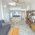 Sea Front Saphir Apartment *