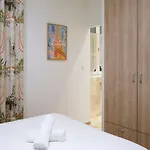 Beautiful Provencal Apartment, Fully Equipped, 300m Away - Fontaine 3