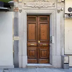 GIOA- Studio avec balcon, place Garibaldi -Paillon