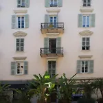 GIOA- Studio avec balcon, place Garibaldi -Paillon