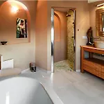 Villa With Swimming In Nice