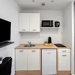 Studio Centre Ville Proche Tram & Port, Wifi Gratuit