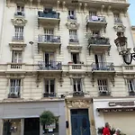 Petit Nid Manssarde Apartment
