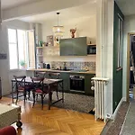 Appartement 2 Pieces Bourgeois Meuble, Aeroport Tramway