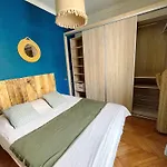 Appartement 2 Pieces Bourgeois Meuble, Aeroport Tramway