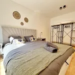 Ref 127 - 3 Pieces 2 Port Apartment Nice