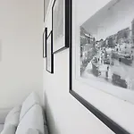 Nissalabella