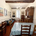 Apartment Riviera: Old Town Getaway, Steps From Nice