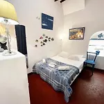 Riviera: Old Town Getaway, Steps From Apartment