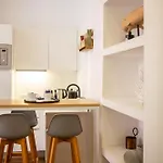 Garibaldi Apartment