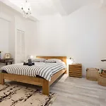 Pref 2 - F4 - Vaste Et Bourgeois ,3 Chambres, Ascenseur, Vx-nice Apartment
