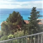 Marbella Hotel *