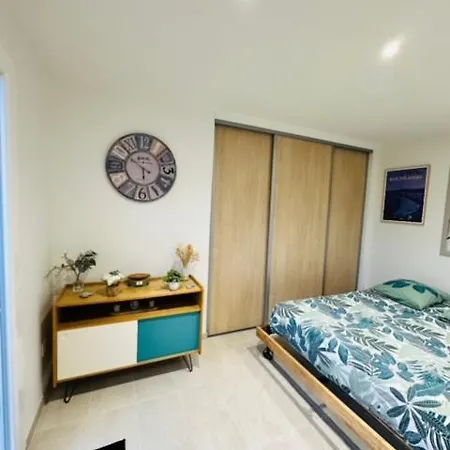 Apartment Joli Dans Nicoise Sur Les Collines Nice