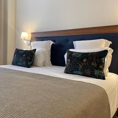 Westminster & Hotel 4*