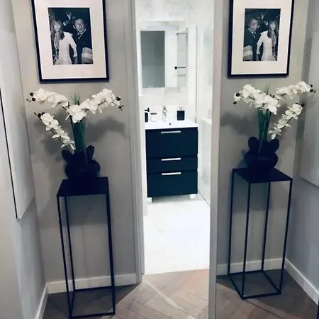 Stylish 4-star cocoon in the heart of Le Marais Niçois Appartement *
