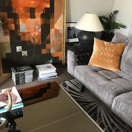 Stylish 4-star cocoon in the heart of Le Marais Niçois Appartement *