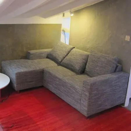 Apartment Vieux Sous Les Toits