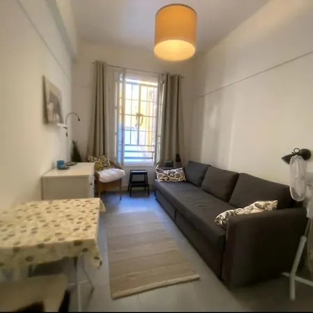 New In Hyper Center Of Apartment