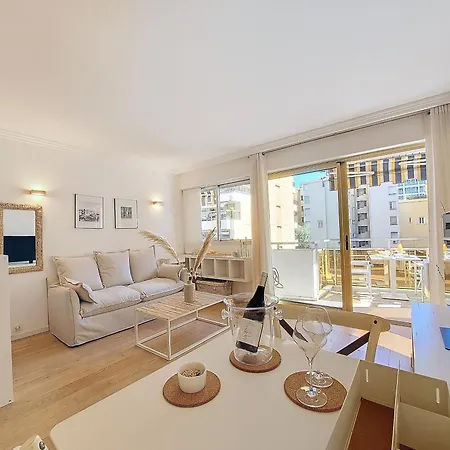 Apartment Nestor&jeeves - Promenade Royal Luxembourg - Swimming Pool On The Roof