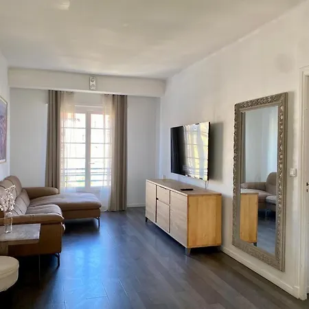 Carre D'or - Gubernatis Apartment *