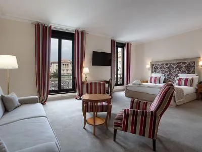 Westminster & Hotel