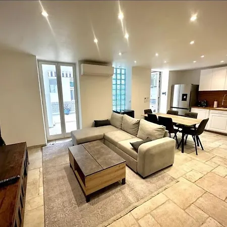 Piscine Jacuzzi Privee Chauffee, Terrasse Et Garage A