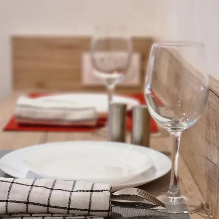 Apartment Massena Square Studio Ac Old Town 5Min Beach