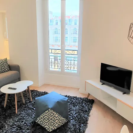 Hypercentre Lamartine 411 Apartment *